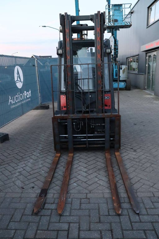 Forklift Fenwick H30 Diesel 3000kg 2012 2012 Fenwick H30 2012 1 Forklift image 8