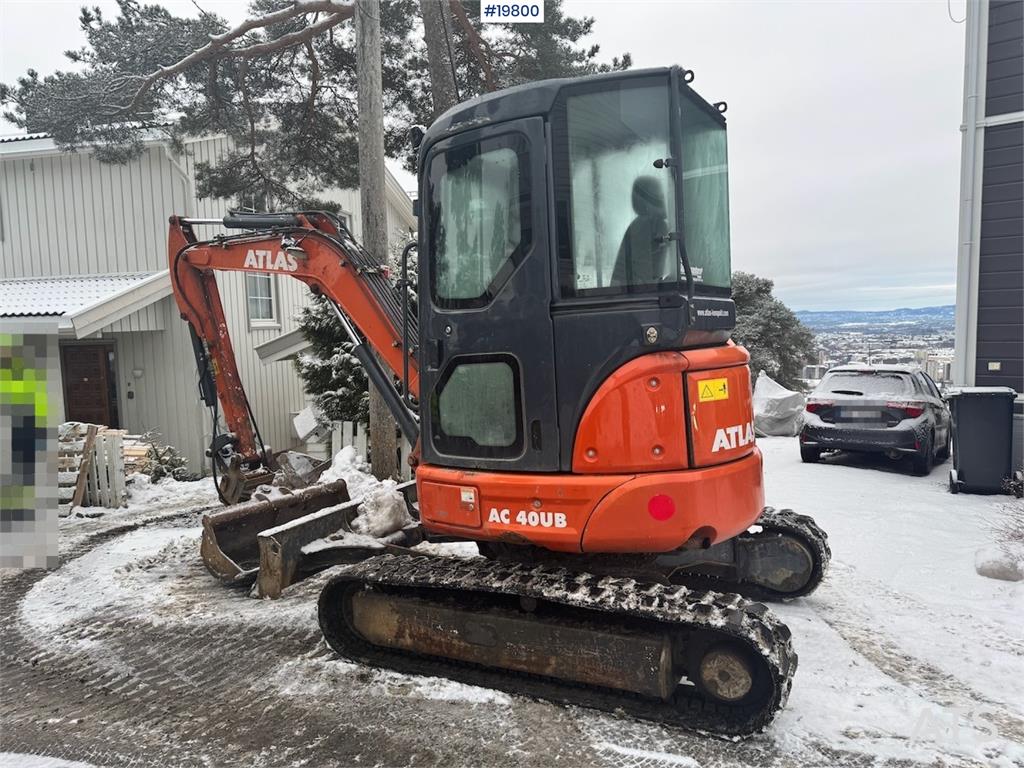 Atlas AC40U Mini Excavator w/ 2 buckets and Spike Hammer 2019 19800 AC40U Mini Excavator w/ 2 buckets and Spike Hammer 201...