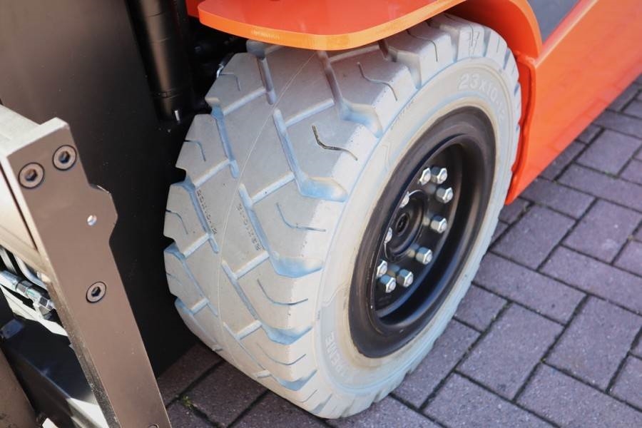 Heavy machinery product image - Image 10 of 30