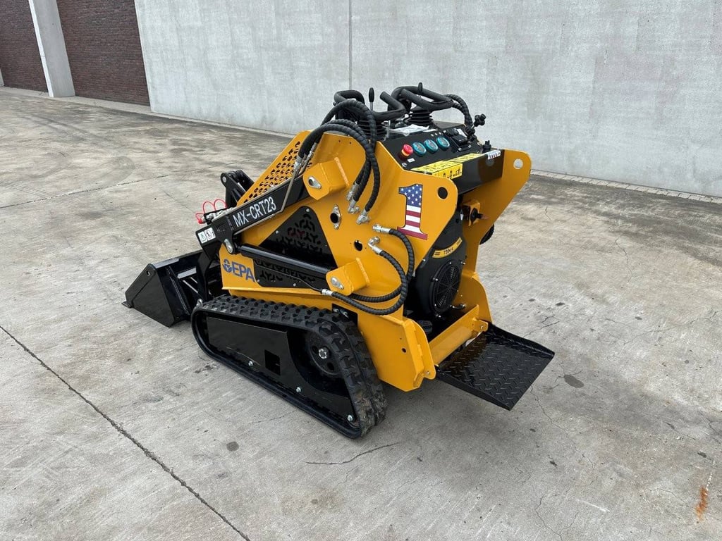 Skid Steer Loader AGT MX-CRT23 Petrol 2025 with Pelican Bucket GIYI X-PG44C New 2025 AGT Industrial MX-CRT23 2025 0 image 6