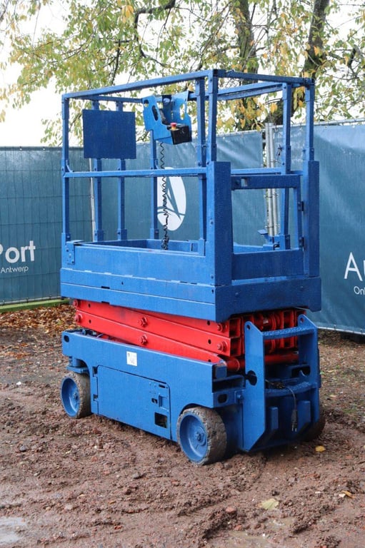 Scissor lift Genie GS-1532 Electric 6.6m 2014 2014 GS-1532 2014 1 Scissor Lifts image 4