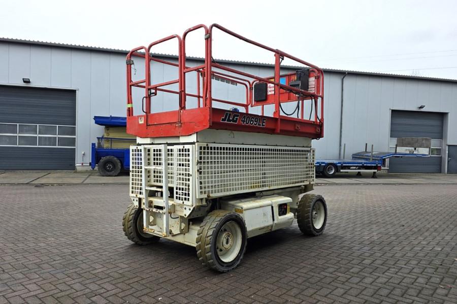 JLG 4069LE Electric, 14.2m Working Height, 360kg Capac 2008 JLG - 4069LE - 90380 4069LE Electric, 14.2m Working Height, 36...