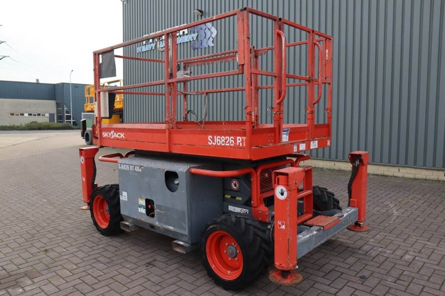 SkyJack SJ6826 Diesel, 4x4 Drive, 10m Working Height, 567k 2014 SKYJACK - SJ6826 - 62022 SJ6826 Diesel, 4x4 Drive, 10m Wor...