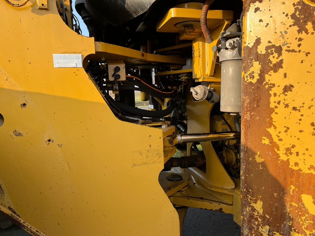 Caterpillar 980H 2011 00031942 980H 2011 1 image 8
