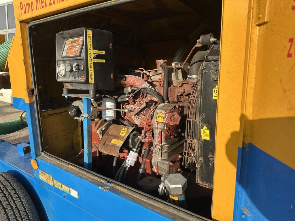 Waterpomp met diesel motor - Gebruikt 2001 12600 WATERPOMP met diesel motor - Gebruikt 2001 1 image 6