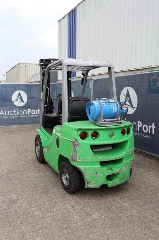 Forklift CESAB M325G LPG 2500kg 2018 2018 Cesab M325G 2018 1 Forklift image 4