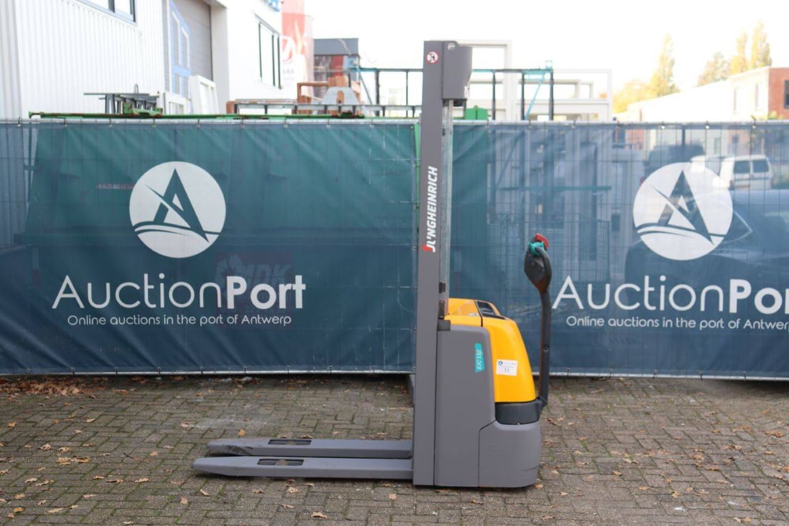 Stacker Jungheinrich EJC 112 Electric 1200kg 2016 2016 EJC 112 2016 1 image 2