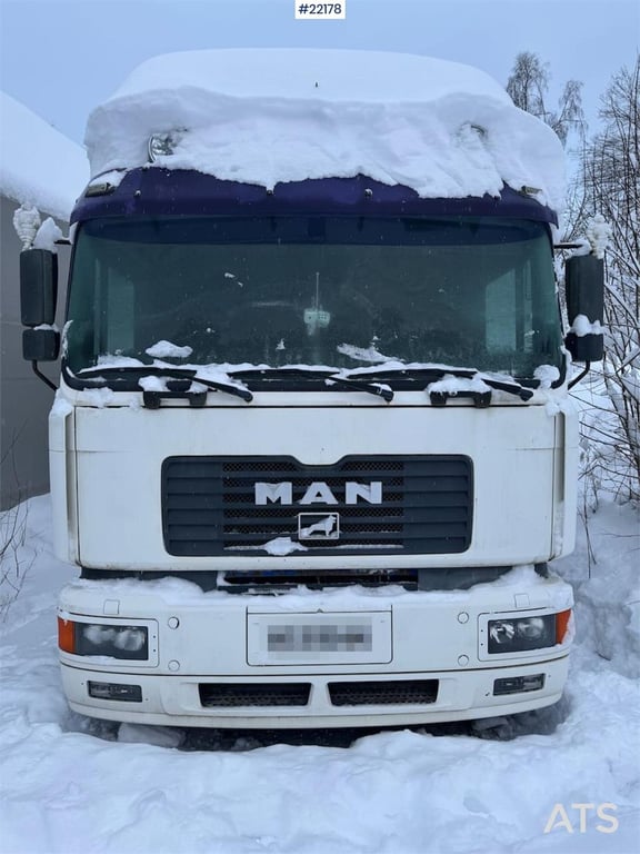 MAN 26.414 chassis med 2 vekselflak – girkasse skiftet 2000 22178 26.414 chassis med 2 vekselflak – girkasse skiftet 2000 ...