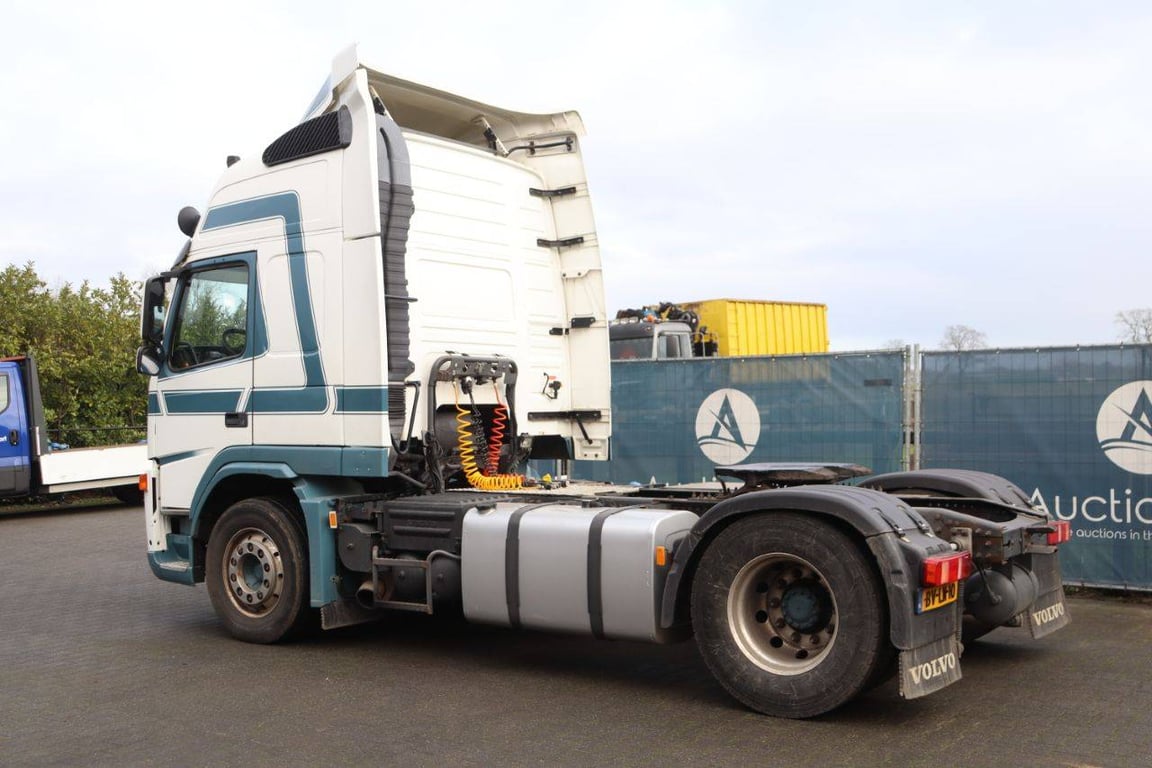 Chassis Cabin Volvo FM 390 Diesel 2008 2008 FM 390 2008 1 image 3