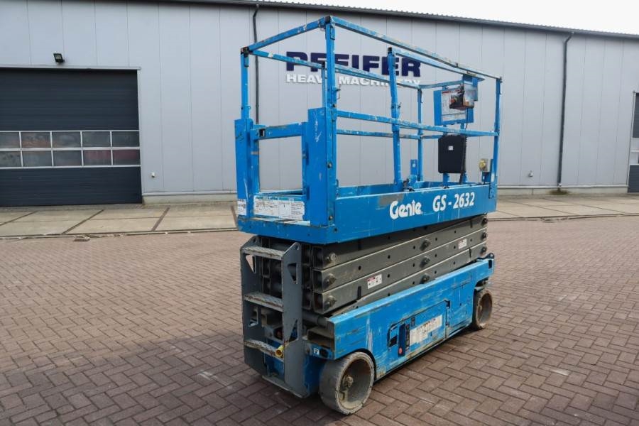 Genie GS2632 Electric, Working Height 10m, 227kg Capacit 2007 GENIE - GS2632 - 62729 GS2632 Electric, Working Height 10m, ...