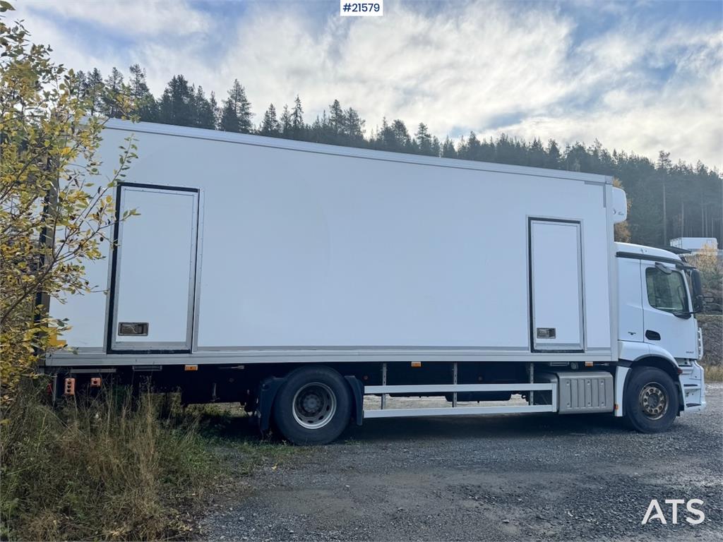 Mercedes-Benz Antos 1832 2016 21579 Antos 1832 2016 1 image 4