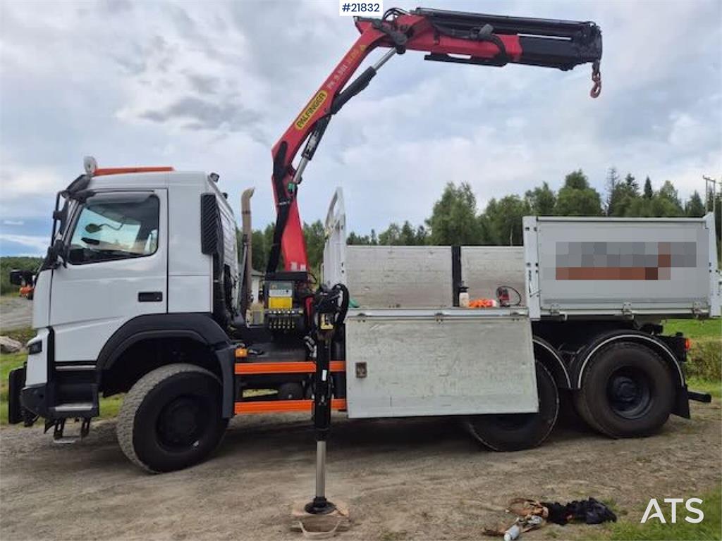 Volvo FMX 6x6 plow rigged dump truck w/ 9.5 t/m crane, 2 2019 21832 FMX 6x6 plow rigged dump truck w/ 9.5 t/m crane, 2 201...