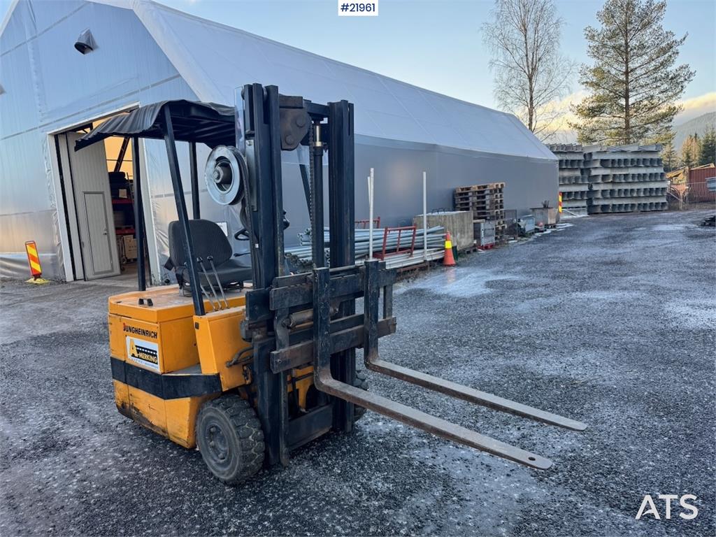 Jungheinrich EFG D1.0 Electric Forklift w/ Charger 1988 21961 EFG D1.0 Electric Forklift w/ Charger 1988 1 Forklift image 16