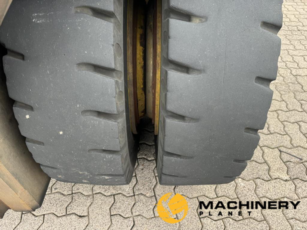 Linde H160D/02-1200 2009 D4165 H160D/02-1200 2009 1 Forklift image 8