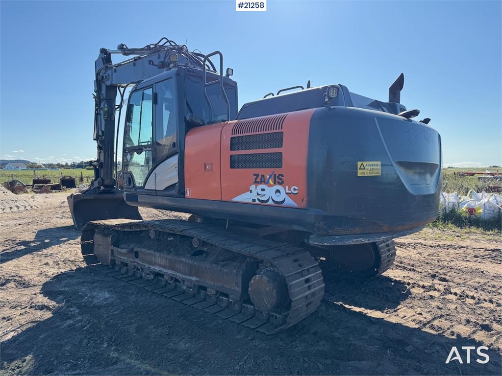 Hitachi ZX 190 LC-6 with Engcon rototilt og graveskuffe. 2018 21258 ZX 190 LC-6 with Engcon rototilt og graveskuffe. 2018 ...