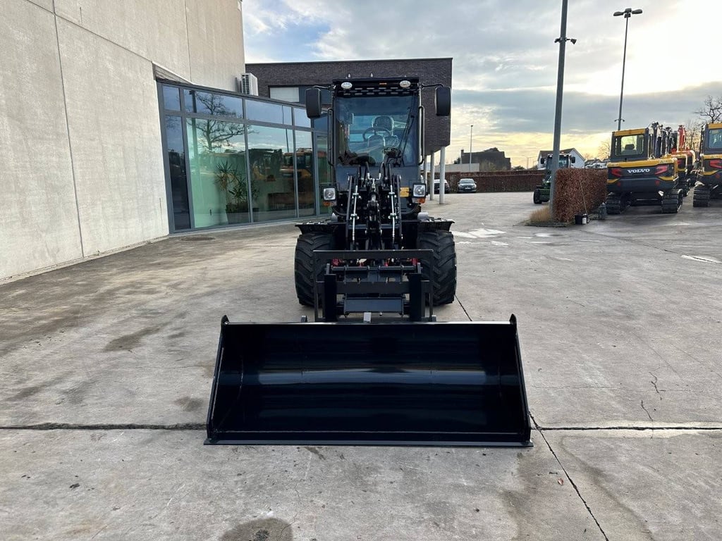 Wheel loader Wolf MINI 780T Diesel 25kW 2025 New 2025 WOLF MINI 780T 2025 0 image 2
