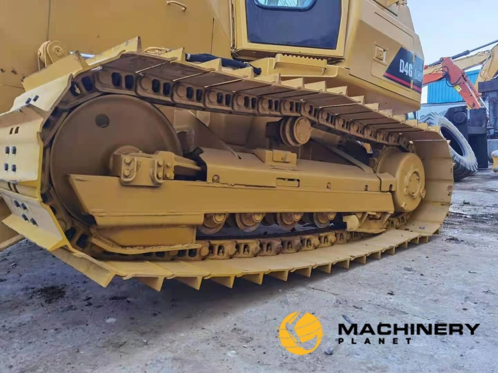 D4G Caterpillar Used Bulldozer good price D4G 2017 1 Dozers image 2