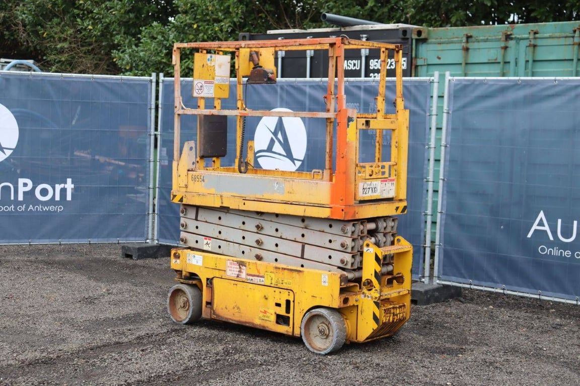 Scissor lift Genie GS-1932 Electric 7.6m GS-1932 1 Scissor Lifts image 3