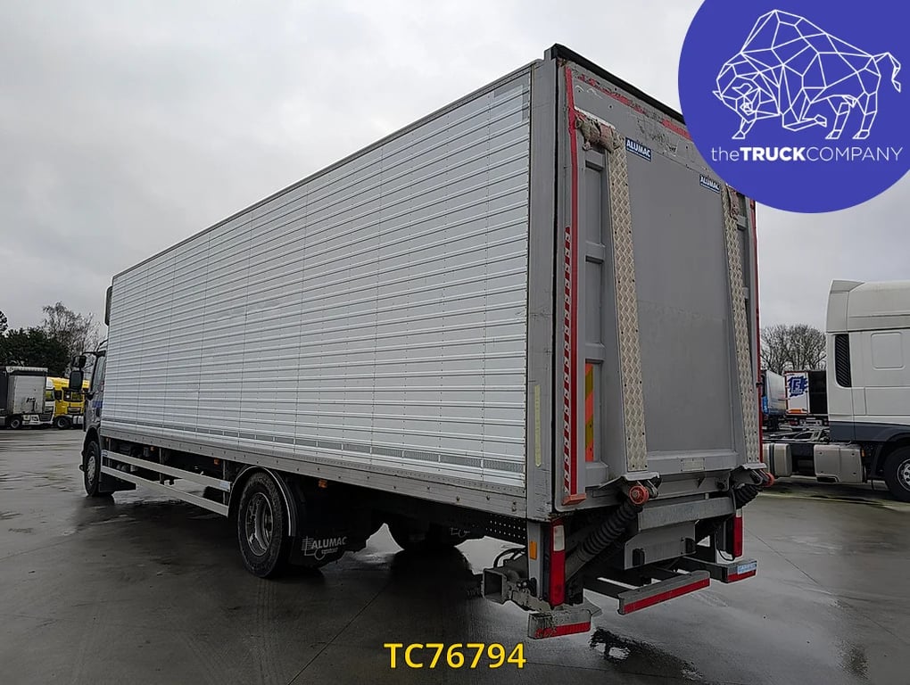Renault Premium 320 2017 TC76794 Renault Premium 320 2017 1 image 2