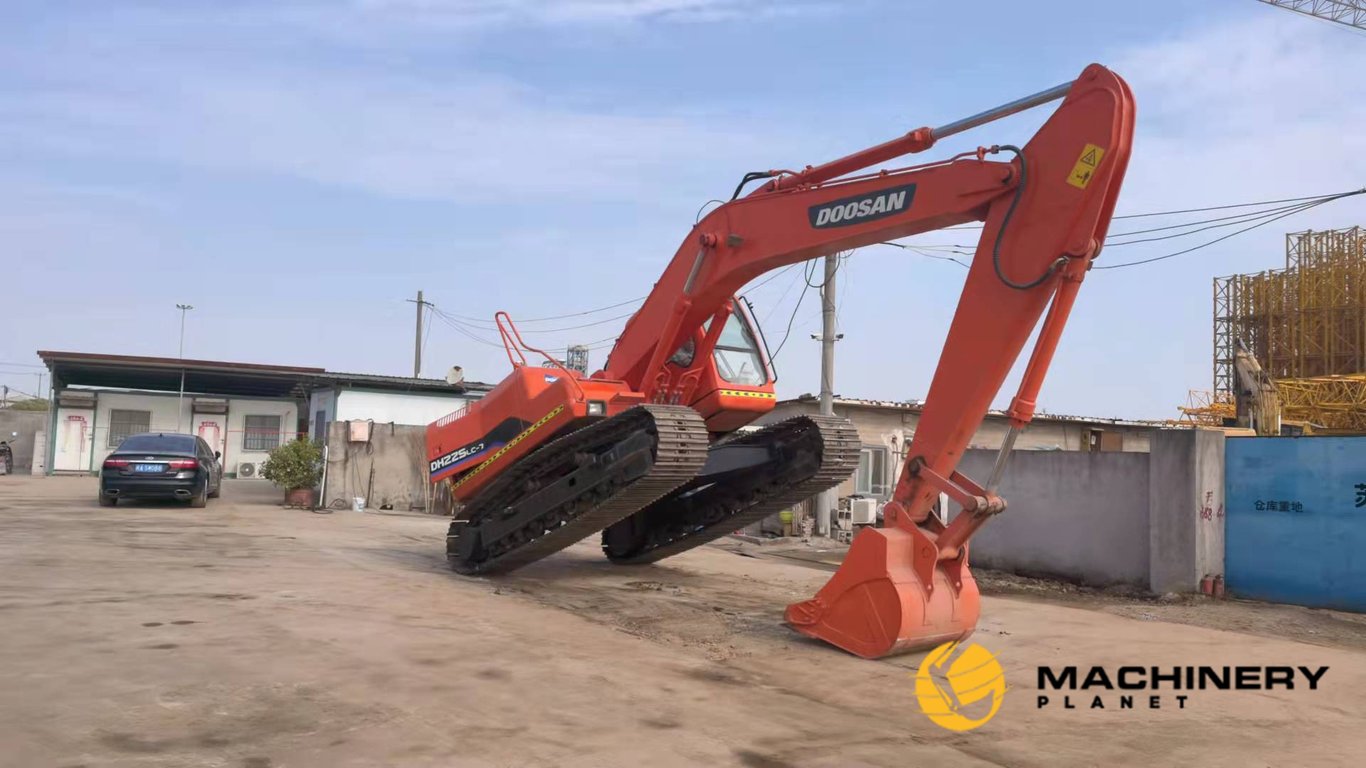 DOOSAN DH225LC-7 Used Crawler Excavator Hot Sale DH225LC-7 2019 1 Crawler Excavators image 2