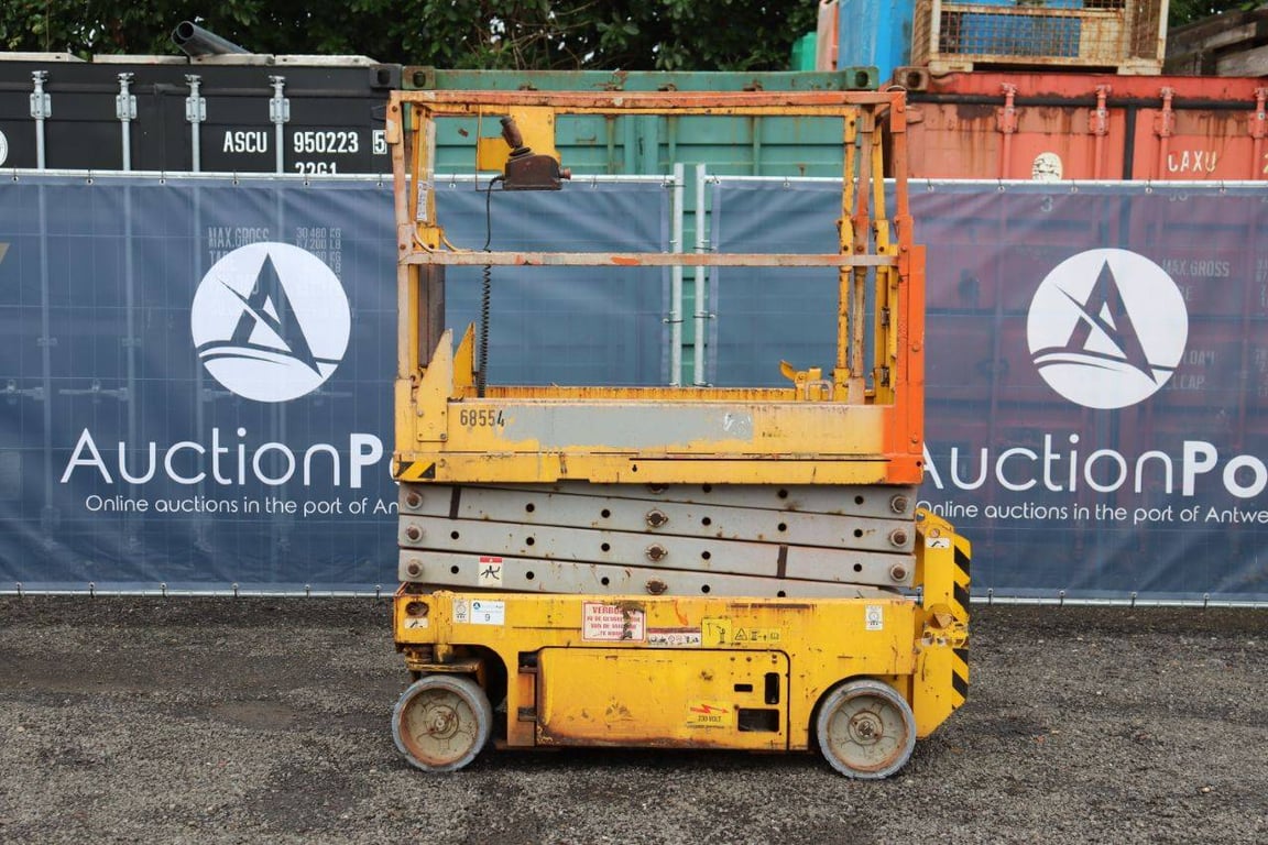 Scissor lift Genie GS-1932 Electric 7.6m GS-1932 1 Scissor Lifts image 2