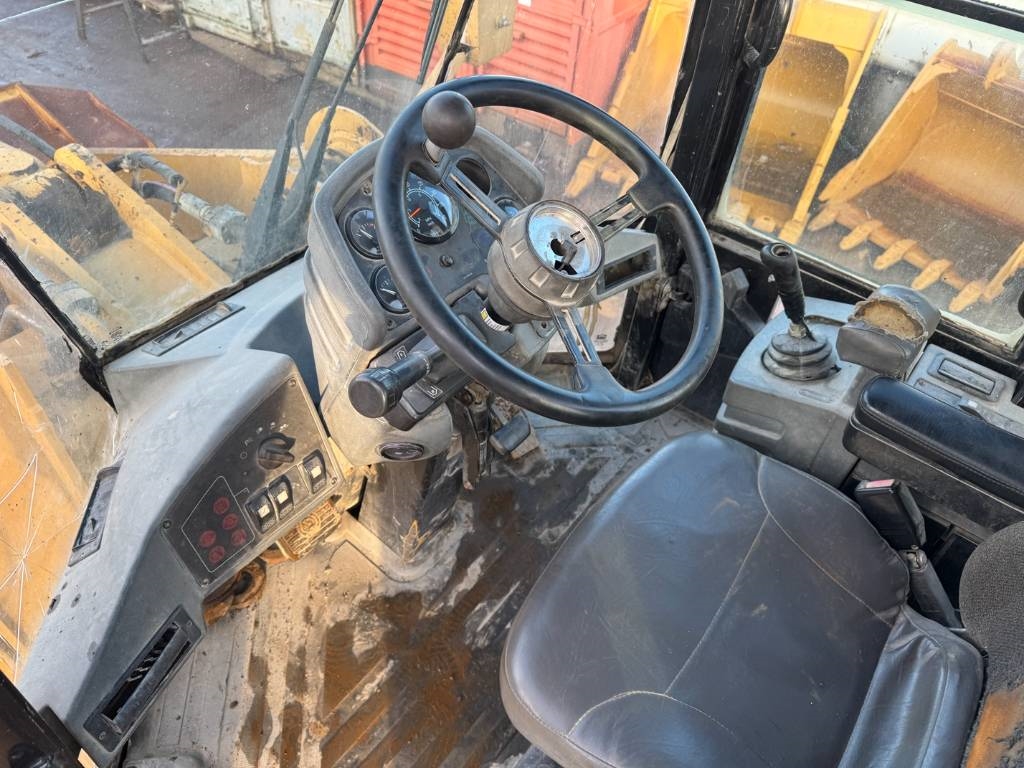 CAT 938 G 1998 5458 938 G 1998 1 Wheel Loaders image 13