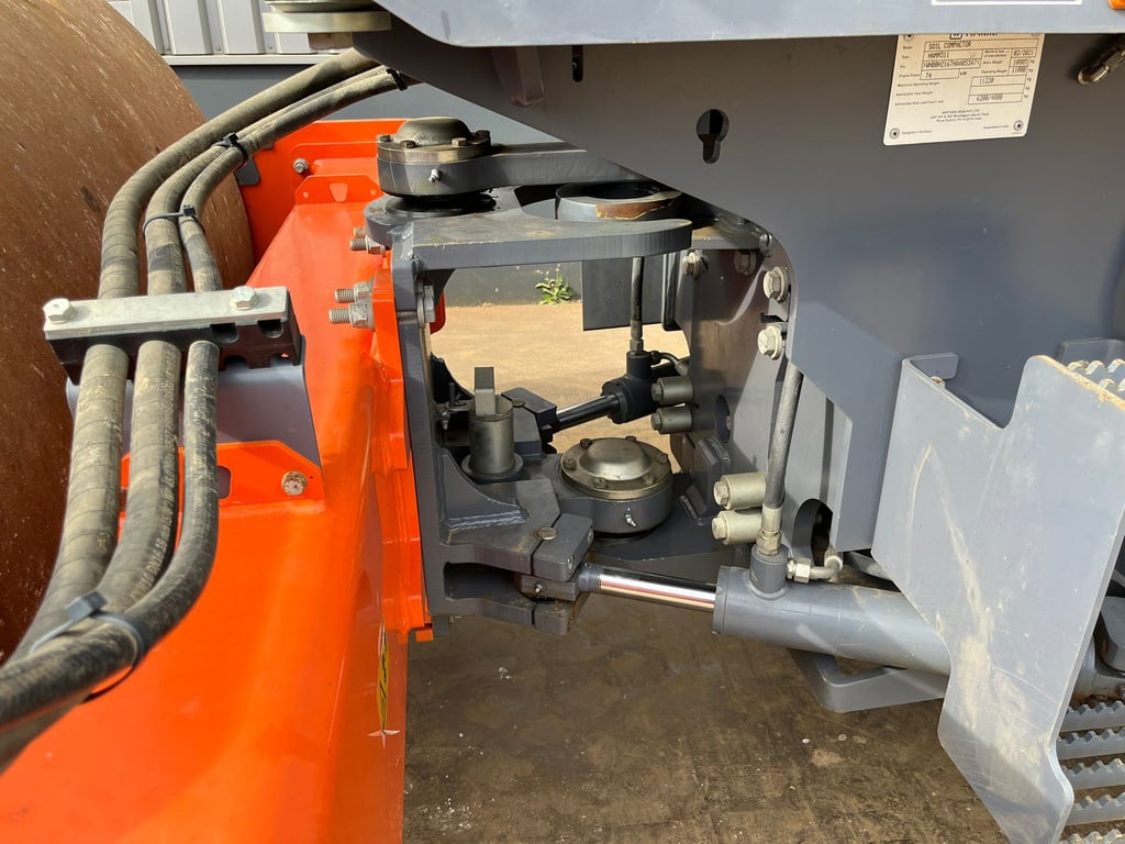 Hamm 311 Soil Compactor 2021 00031515 311 Soil Compactor 2021 1 image 9
