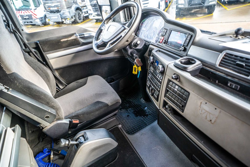 MAN TGX 18.470 XLX BLS+HYDR. 2019 E64761 TGX 18.470 XLX BLS+HYDR. 2019 1 image 15