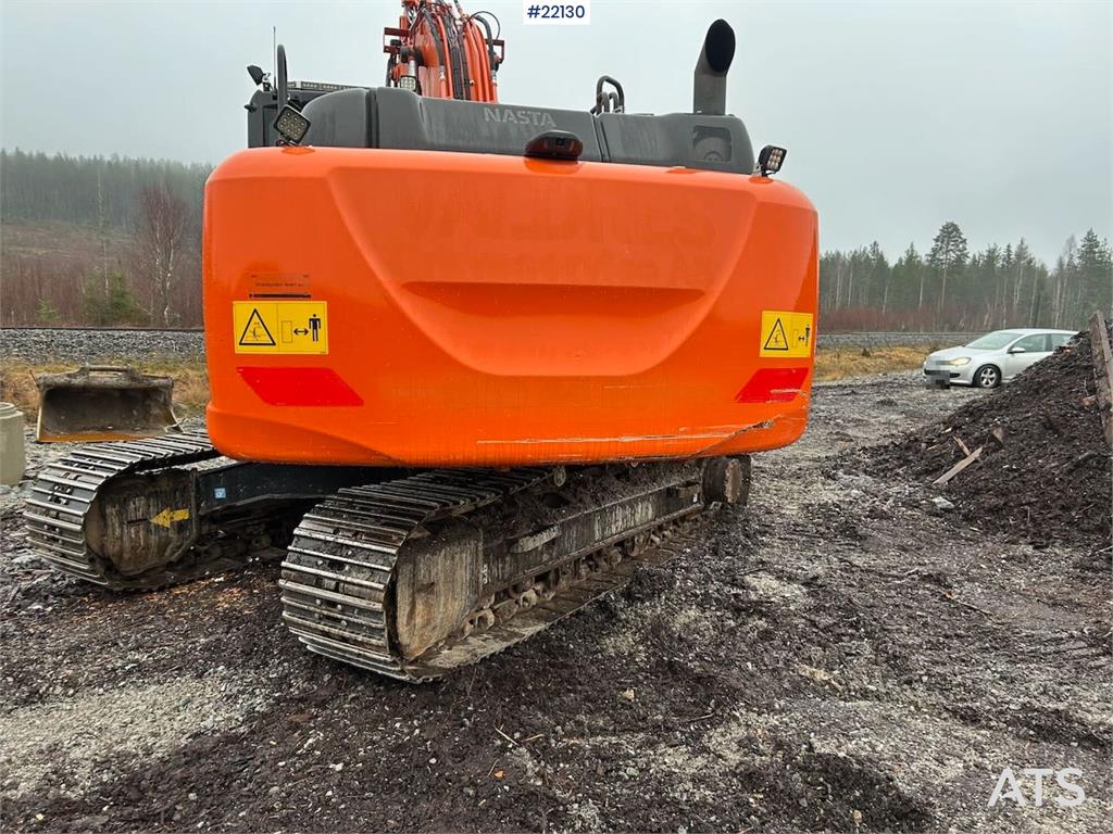 Hitachi ZX190LC-6 crawler excavator with tilt and 2 bucket 2019 22130 ZX190LC-6 crawler excavator with tilt and 2 bucket 2...