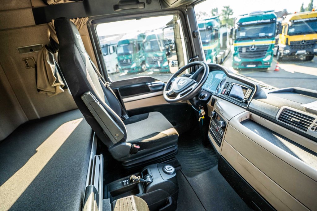 MAN TGX 18.500 XLX BLS+INTARDER+KIPHYDR. 2017 E63832 TGX 18.500 XLX BLS+INTARDER+KIPHYDR. 2017 1 image 15