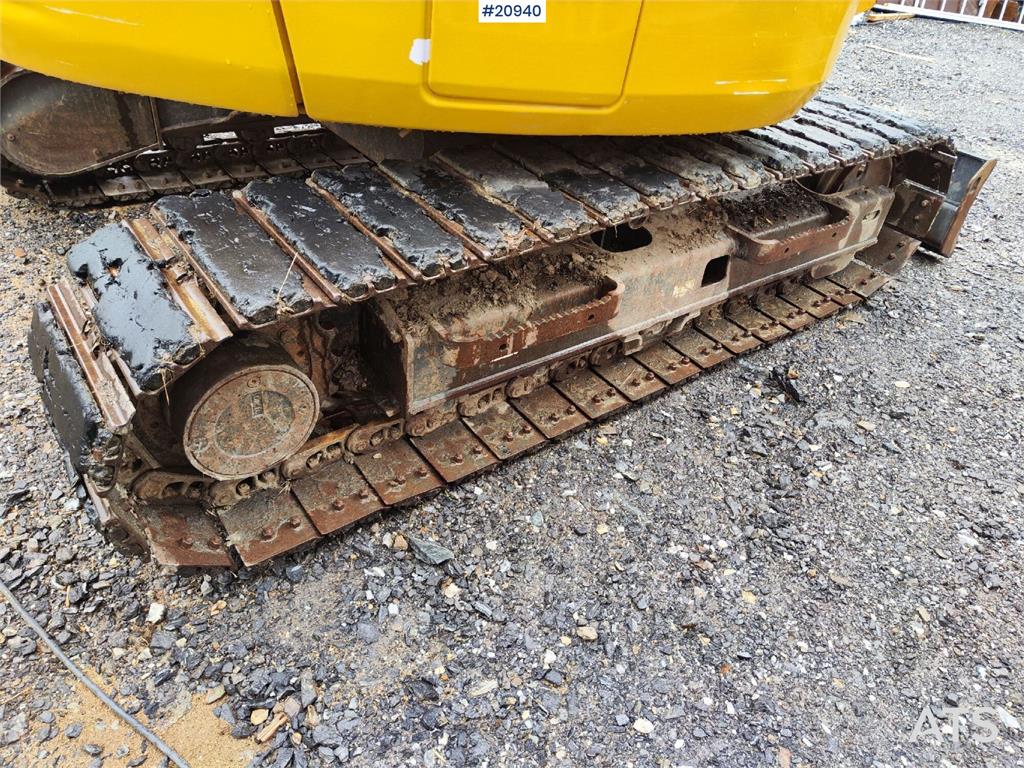 Komatsu PC78US-10 excavator with rototilt and 3 buckets. W 2017 20940 PC78US-10 excavator with rototilt and 3 buckets. W 2...