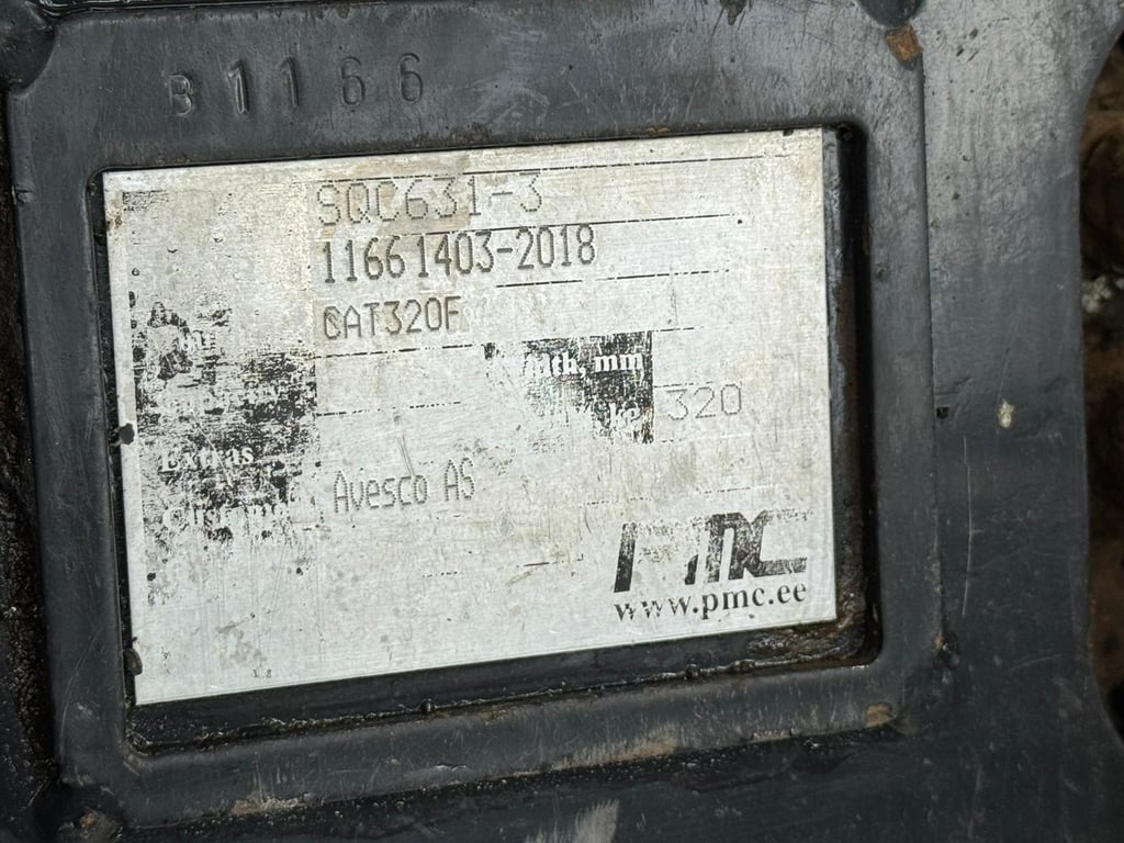 Caterpillar 320FL incl. 3 x Bucket 2017 00033459 320FL incl. 3 x Bucket 2017 1 image 12