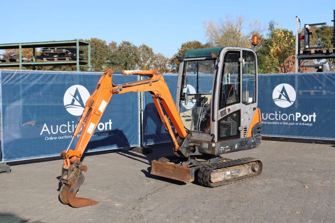Mini excavator Hitachi ZX18 CLR Diesel 2009 2009 ZX18 CLR 2009 1 image 9