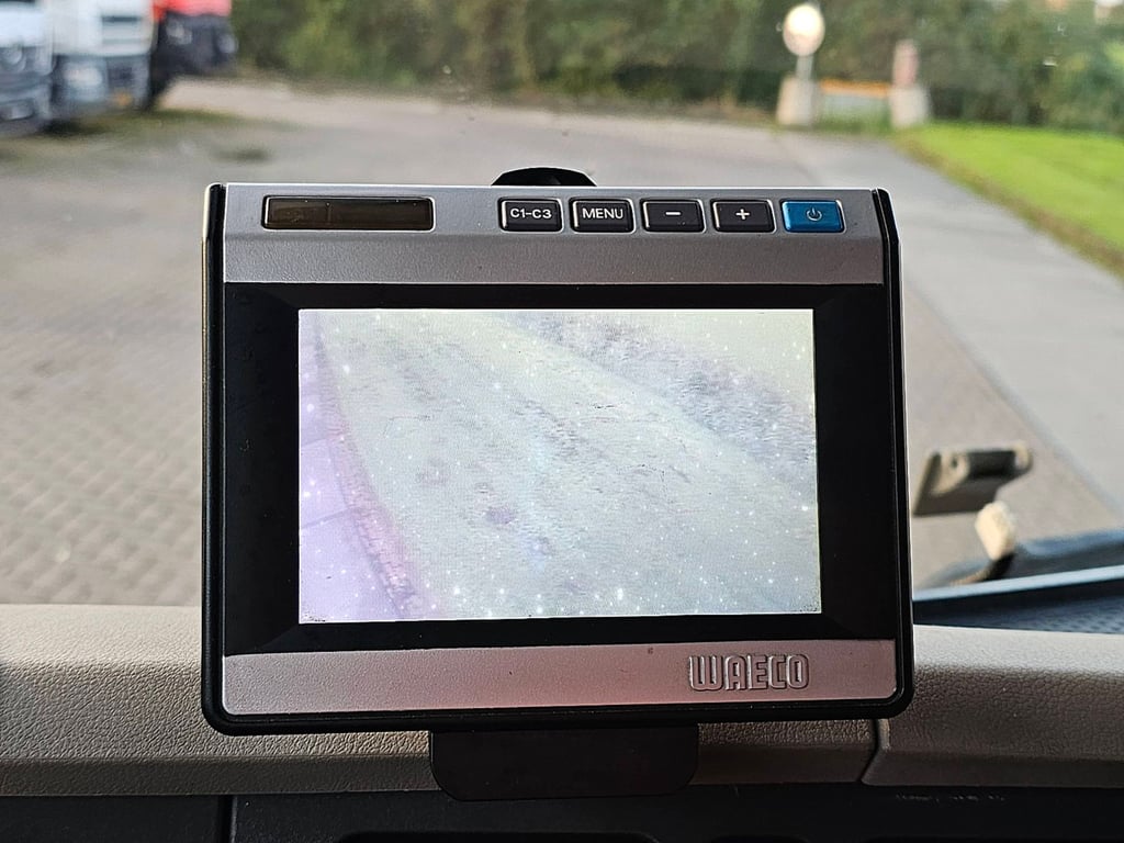 DAF LF 280 16t thermoking lift 2015 DAF LF 280 16T THERMOKING LIFT 2015 1 image 15