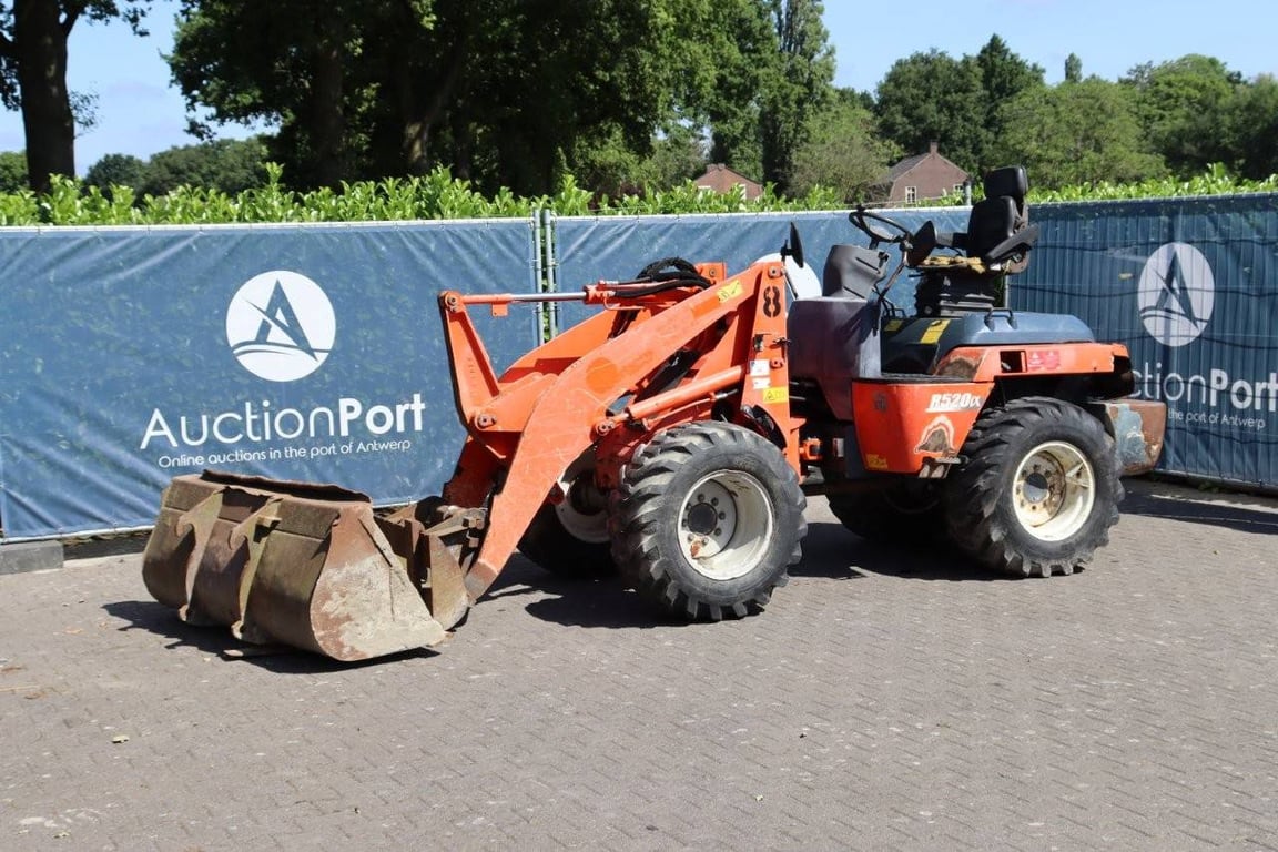 Wheel loader Kubota R520NH Diesel 2011 2011 R520NH 2011 1 image 9