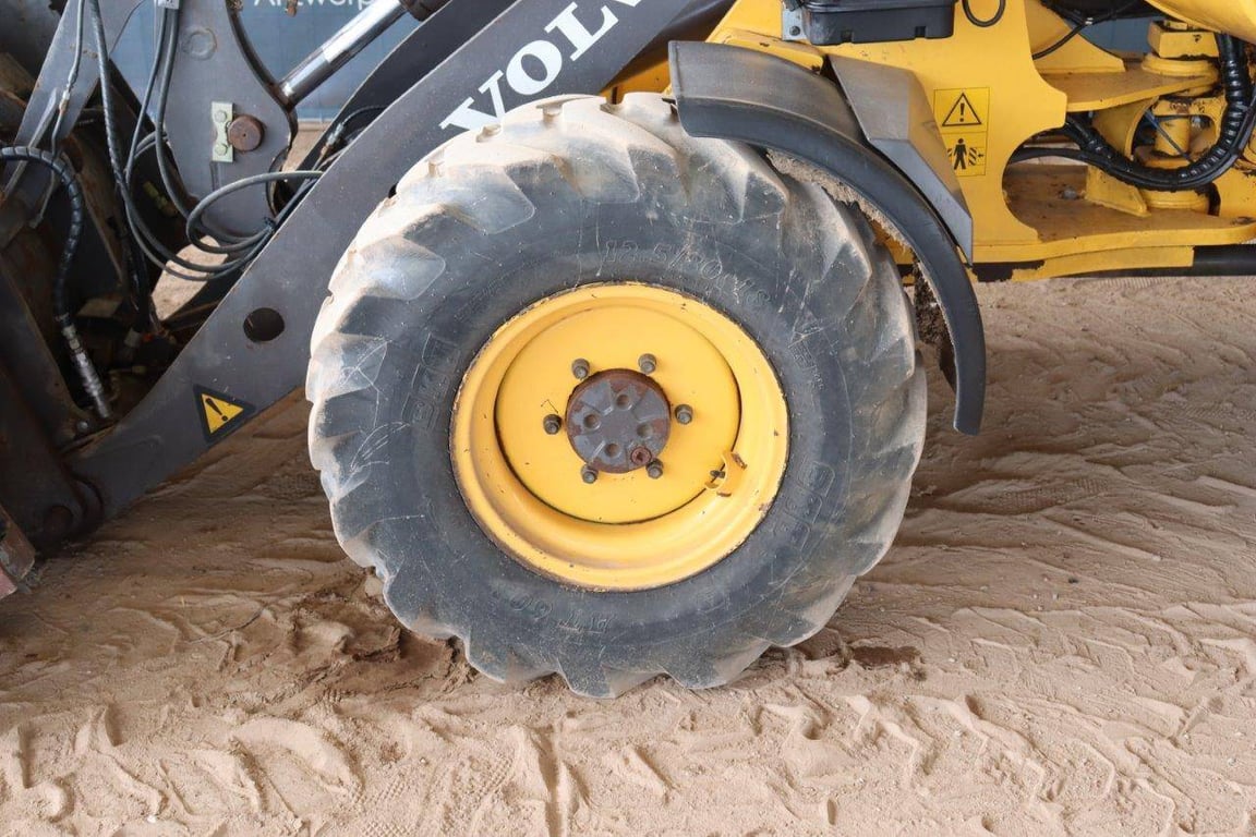 Wheel loader Volvo L25F-P Diesel 58 hp 2010 2010 L25F-P 2010 1 image 12