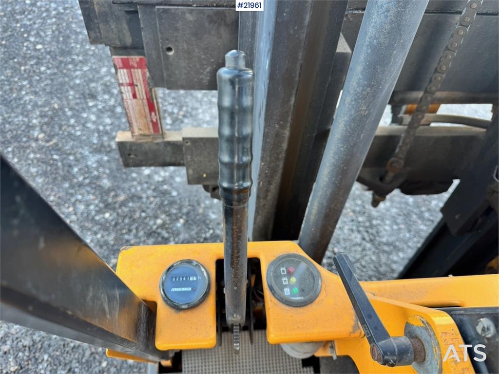 Jungheinrich EFG D1.0 Electric Forklift w/ Charger 1988 21961 EFG D1.0 Electric Forklift w/ Charger 1988 1 Forklift image 14