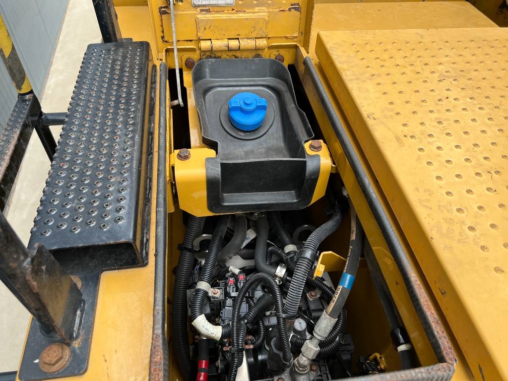 Heavy machinery product image - Image 14 of 15