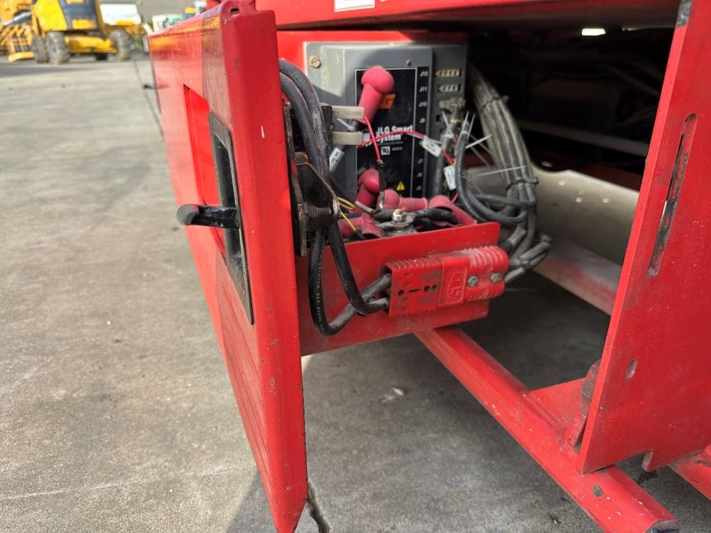 Scissor lift JLG 2646 Electric 7.92m 2002 2002 2646 2002 1 Scissor Lifts image 14