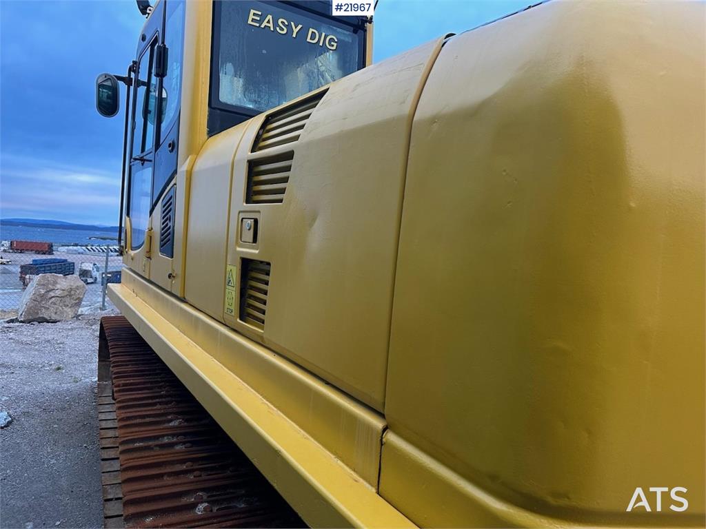 Komatsu PC240LC-8 Crawler Excavator w/ Digger Bucket. 2007 21967 PC240LC-8 Crawler Excavator w/ Digger Bucket. 2007 1 Craw...