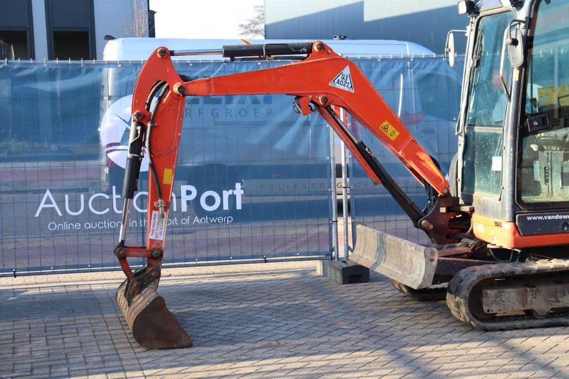 Crawler excavator Kubota U27-4 Diesel 2016 2016 U27-4 2016 1 Crawler Excavators image 10