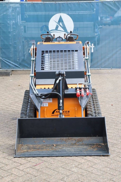 Skid Steer Loader Arteer QB-480 Petrol 24hp 2025 New 2025 ARTEER QB-480 2025 0 image 8