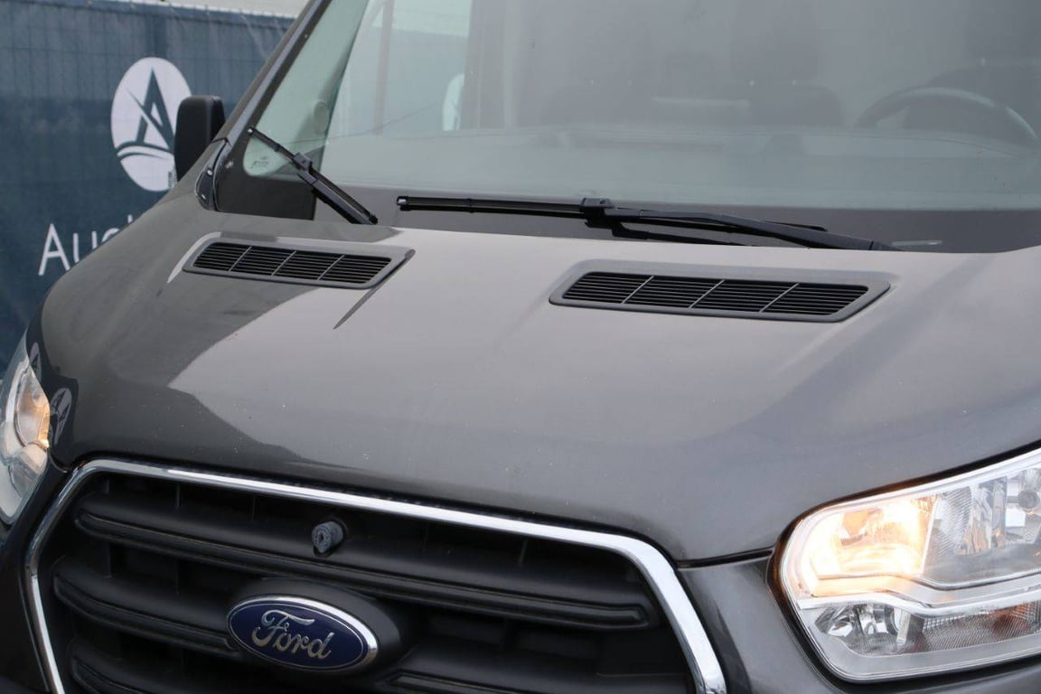 Ford Transit Diesel 2020 Van 2020 Transit 2020 1 image 12