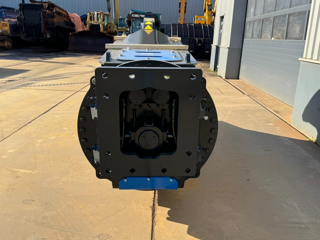 Hammer KSC52 (fits for 35-65 ton excavator) 2024 00032793 Hammer KSC52 (fits for 35-65 ton excavator) 2024 0 Crawler Excav...