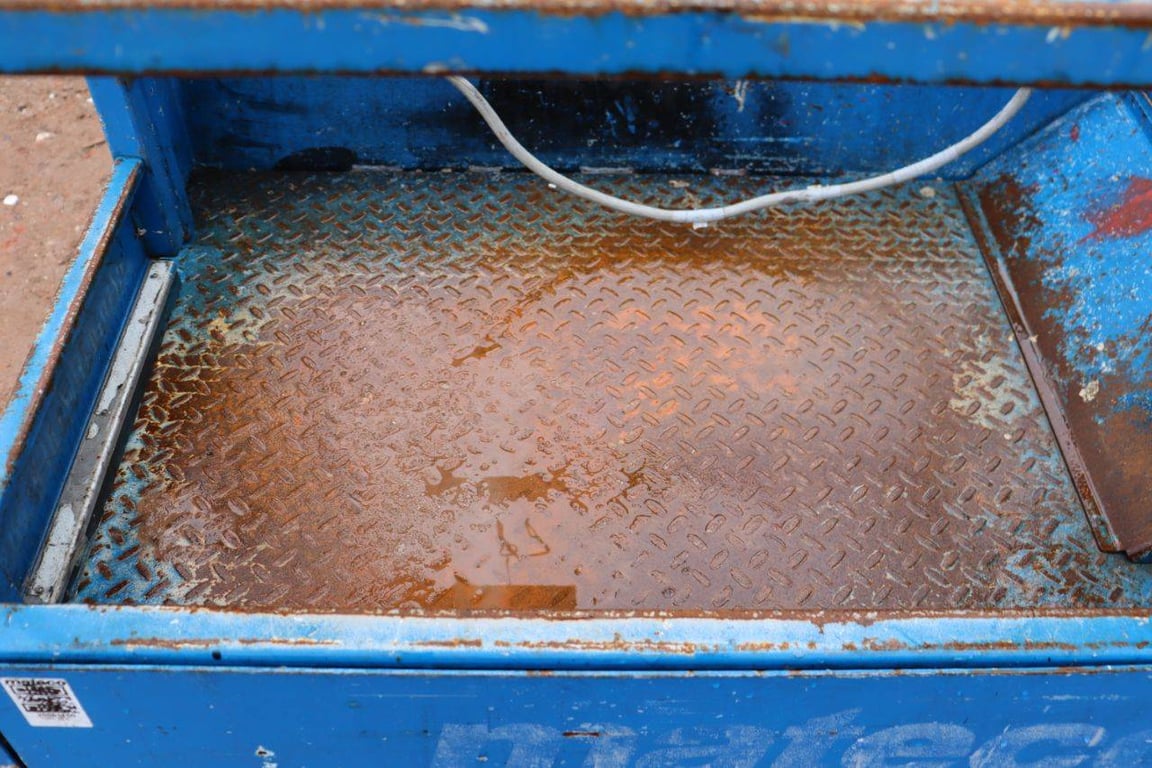 SkyJack SJ12 Electric Mast Lift 5.66m 2015 2015 SJ 12 2015 1 image 12