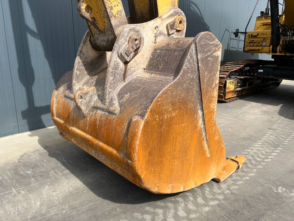 CAT 352F 2017 206241 352F 2017 1 Crawler Excavators image 14