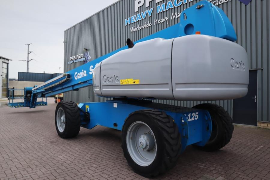 Genie S125 Diesel, 4x4x4 Drive, 40.1m Working Height, 24 2016 GENIE - S125 - 61463 S125 Diesel, 4x4x4 Drive, 40.1m Working...