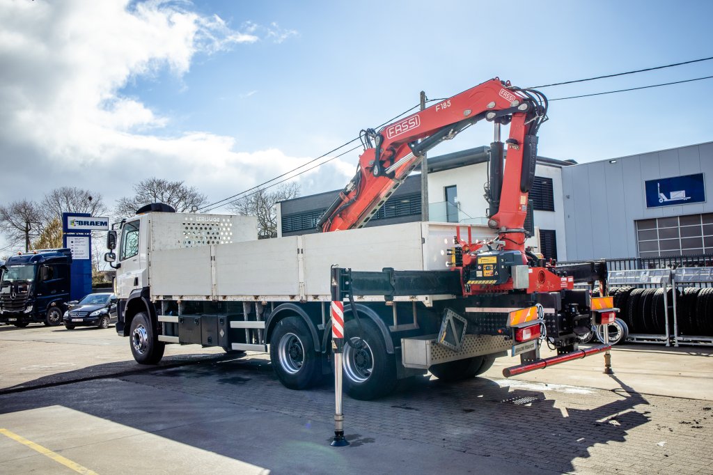 DAF CF 450-6X4+FASSI18T/M(3EXT)-78500KM 2018 E59556 DAF 450-6X4+FASSI18T/M(3EXT)-78500KM 2018 1 image 6