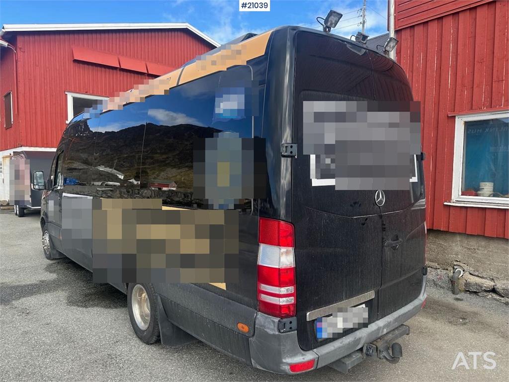 Mercedes-Benz Sprinter 519 minibus 16+1 seats w/ 2 sets of tires 2010 21039 Mercedes-Benz Sprinter 519 minibus 16+1 seats ...