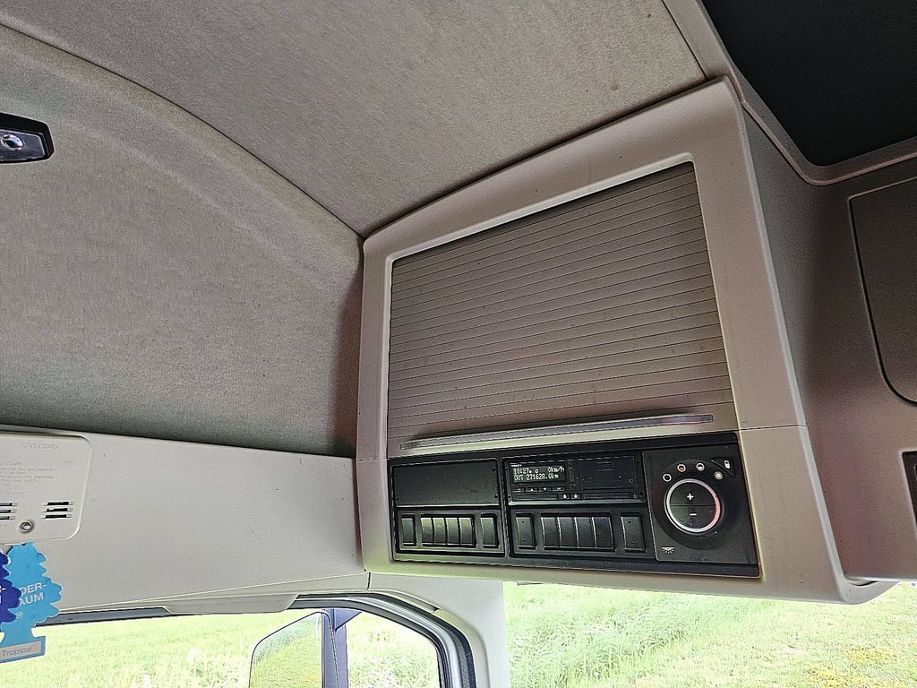 Heavy machinery product image - Image 11 of 16